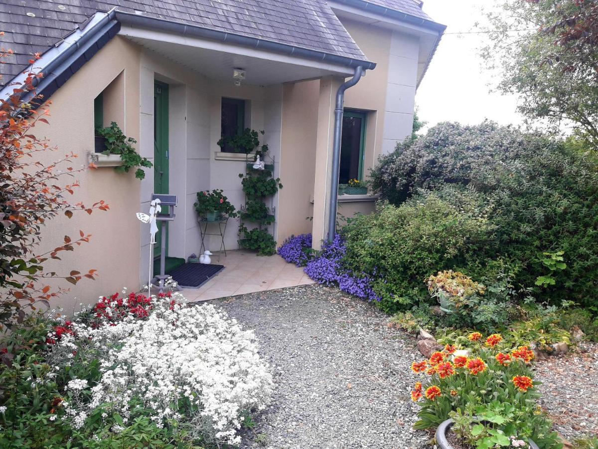 Chambre D'Hote Avec Piscine Couverte Coulaines Exterior photo